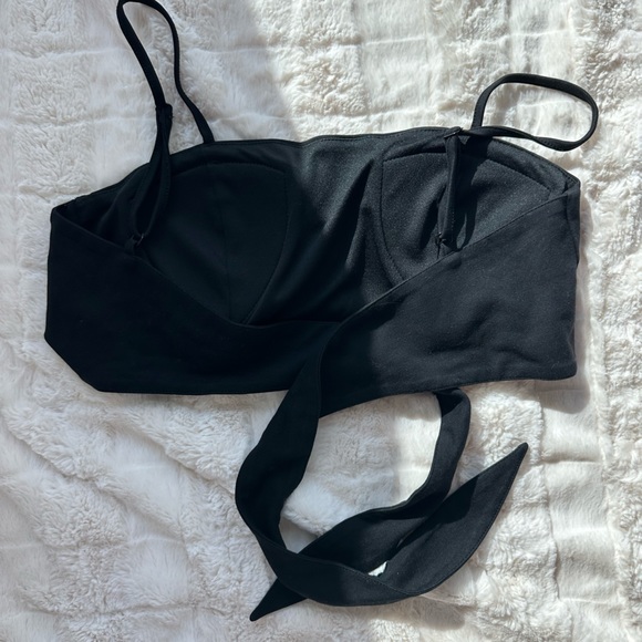 Nude Black Crop Top - Picture 2 of 3